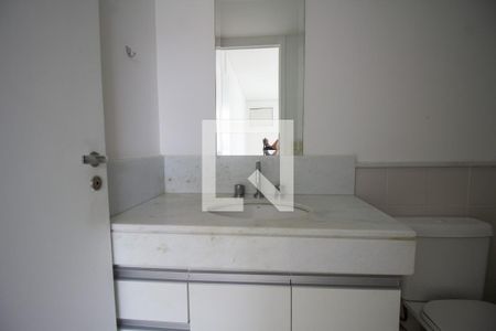 Apartamento para alugar com 67m², 2 quartos e 1 vaga Apartamento para alugar com 67m², 2 quartos e 1 vagaBanheiro da Suíte