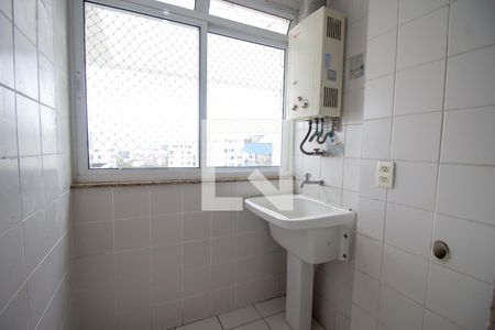 Apartamento para alugar com 67m², 2 quartos e 1 vaga Apartamento para alugar com 67m², 2 quartos e 1 vagaCozinha e Área de Serviço