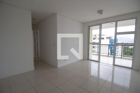 Sala de apartamento para alugar com 2 quartos, 67m² em Recreio dos Bandeirantes, Rio de Janeiro