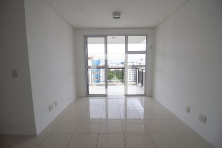 Sala de apartamento para alugar com 2 quartos, 67m² em Recreio dos Bandeirantes, Rio de Janeiro