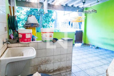 Casa à venda com 200m², 3 quartos e 2 vagas Casa à venda com 200m², 3 quartos e 2 vagasÁrea de Serviço