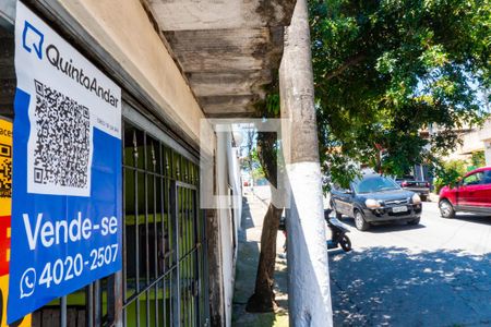 Casa à venda com 200m², 3 quartos e 2 vagas Casa à venda com 200m², 3 quartos e 2 vagasplaquinha