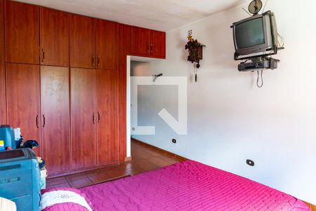 Casa à venda com 200m², 3 quartos e 2 vagas Casa à venda com 200m², 3 quartos e 2 vagasSuite