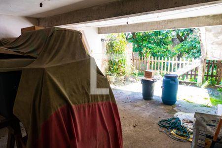 Casa à venda com 200m², 3 quartos e 2 vagas Casa à venda com 200m², 3 quartos e 2 vagasQuintal