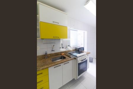 Apartamento para alugar com 74m², 2 quartos e sem vaga Apartamento para alugar com 74m², 2 quartos e sem vagaCozinha