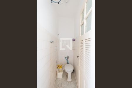 Apartamento à venda com 70m², 2 quartos e 1 vagaBanheiro de Serviço