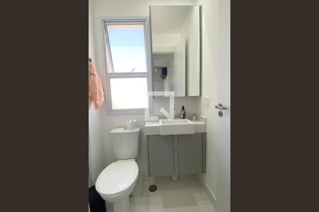 Apartamento à venda com 69m², 2 quartos e 2 vagasBanheiro da Suíte 1