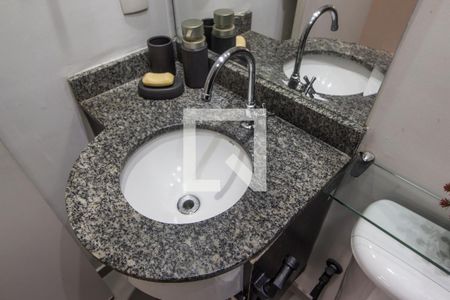 Apartamento à venda com 60m², 2 quartos e 1 vagaDetalhe do banheiro