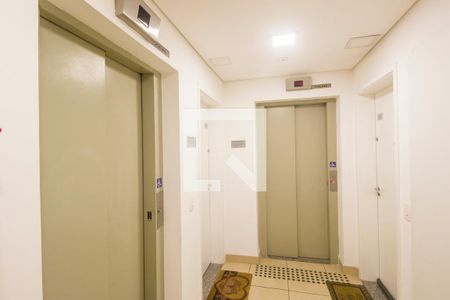 Apartamento à venda com 60m², 2 quartos e 1 vagaHall
