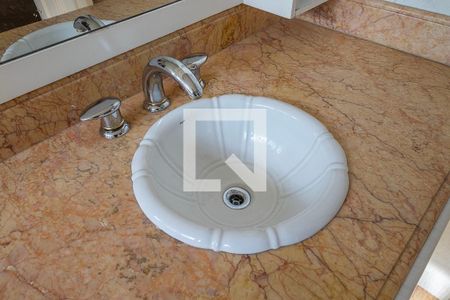 Apartamento à venda com 496m², 5 quartos e 7 vagas Apartamento à venda com 496m², 5 quartos e 7 vagasSuíte 2 - Banheiro