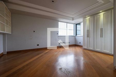 Apartamento à venda com 496m², 5 quartos e 7 vagas Apartamento à venda com 496m², 5 quartos e 7 vagasSuíte 2