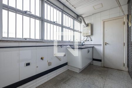 Apartamento à venda com 496m², 5 quartos e 7 vagas Apartamento à venda com 496m², 5 quartos e 7 vagasÁrea de Serviço