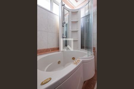 Apartamento à venda com 496m², 5 quartos e 7 vagas Apartamento à venda com 496m², 5 quartos e 7 vagasSuíte 3 - Banheiro