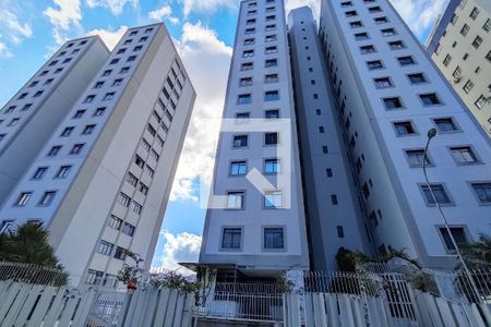 Apartamento para alugar com 60m², 2 quartos e 1 vagaFachada