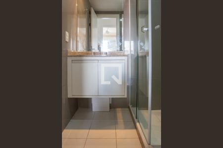 Apartamento à venda com 53m², 2 quartos e 1 vaga Apartamento à venda com 53m², 2 quartos e 1 vagaBanheiro Social