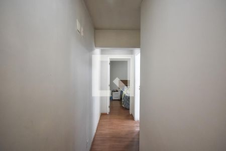 Corredor de apartamento à venda com 2 quartos, 56m² em Jardim Maria Rosa, Taboão da Serra