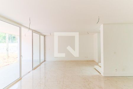 Sala de casa de condomínio à venda com 4 quartos, 770m² em Granja Julieta, São Paulo