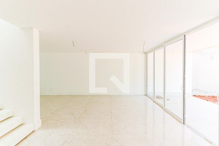 Sala de casa de condomínio à venda com 4 quartos, 770m² em Granja Julieta, São Paulo