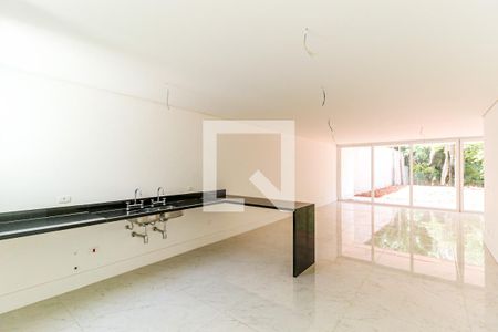 Casa de condomínio à venda com 770m², 4 quartos e 5 vagasCozinha