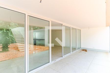 Jardim de casa de condomínio à venda com 4 quartos, 770m² em Granja Julieta, São Paulo