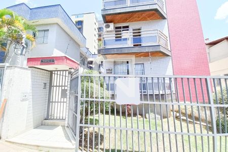 Apartamento para alugar com 60m², 2 quartos e 2 vagasFachada