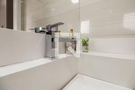 Apartamento à venda com 127m², 3 quartos e 3 vagas Apartamento à venda com 127m², 3 quartos e 3 vagasBanheiro Suíte 2