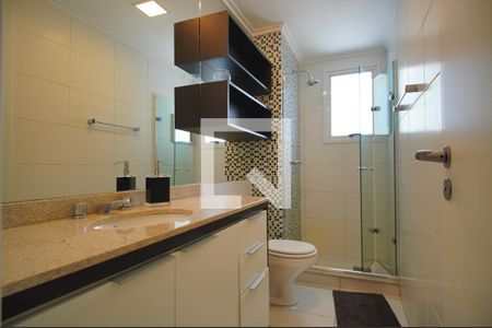 Apartamento à venda com 129m², 3 quartos e 2 vagasBanheiro suite americana 