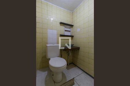 Banheiro de casa à venda com 1 quarto, 125m² em Jardim São Pedro, Barueri