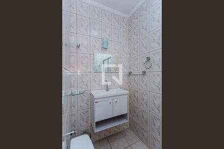 Casa para alugar com 200m², 2 quartos e 2 vagasBanheiro