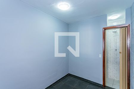 Casa para alugar com 200m², 2 quartos e 2 vagasQuarto de Serviço