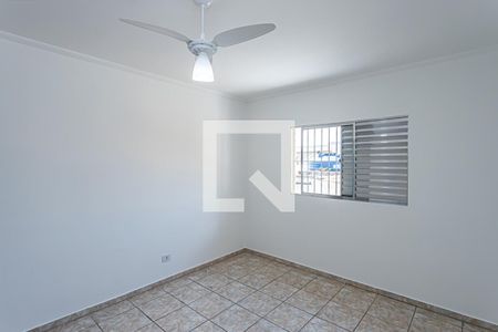 Casa para alugar com 200m², 2 quartos e 2 vagasQuarto 2