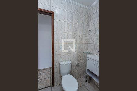 Casa para alugar com 200m², 2 quartos e 2 vagasBanheiro