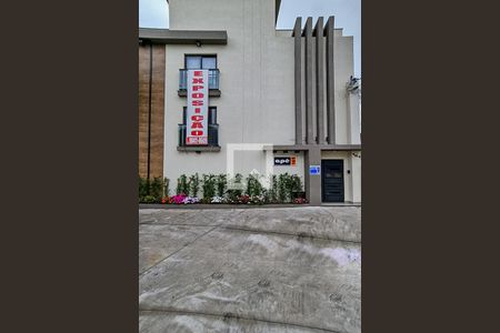 Apartamento à venda com 38m², 1 quarto e sem vagaFachada com Plaquinha