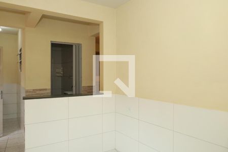 Sala/Cozinha de casa para alugar com 1 quarto, 32m² em Jardim Itapemirim, São Paulo
