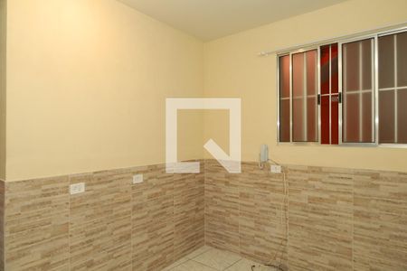 Quarto de casa para alugar com 1 quarto, 32m² em Jardim Itapemirim, São Paulo