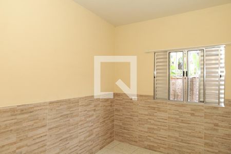 Sala/Cozinha de casa para alugar com 1 quarto, 32m² em Jardim Itapemirim, São Paulo