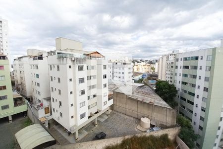 Vista do Quarto 1 de apartamento para alugar com 3 quartos, 70m² em Ouro Preto, Belo Horizonte