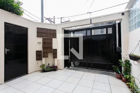 Garagem de casa à venda com 2 quartos, 70m² em Chácara Califórnia, São Paulo