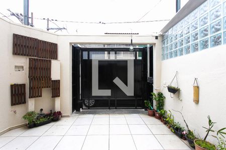 Garagem de casa à venda com 2 quartos, 70m² em Chácara Califórnia, São Paulo