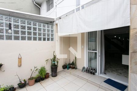 Garagem de casa à venda com 2 quartos, 70m² em Chácara Califórnia, São Paulo