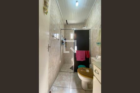 Casa à venda com 140m², 3 quartos e 2 vagasBanheiro