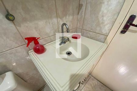 Casa à venda com 140m², 3 quartos e 2 vagasBanheiro