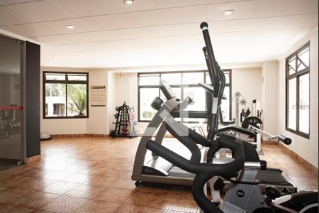 Apartamento à venda com 117m², 3 quartos e 2 vagas Apartamento à venda com 117m², 3 quartos e 2 vagasÁrea comum - Academia