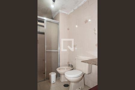 Apartamento à venda com 117m², 3 quartos e 2 vagas Apartamento à venda com 117m², 3 quartos e 2 vagasBanheiro da Suíte