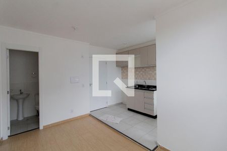 Sala de apartamento para alugar com 2 quartos, 38m² em Vila Nhocune, São Paulo