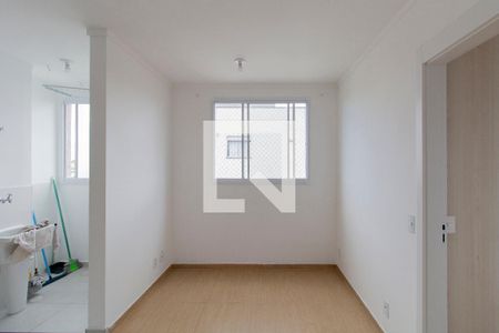 Sala de apartamento para alugar com 2 quartos, 38m² em Vila Nhocune, São Paulo