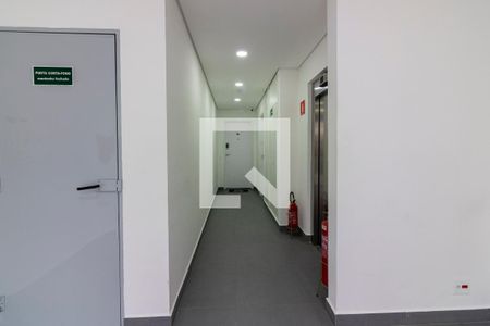 Apartamento para alugar com 43m², 1 quarto e sem vaga Apartamento para alugar com 43m², 1 quarto e sem vagaHall de entrada térreo