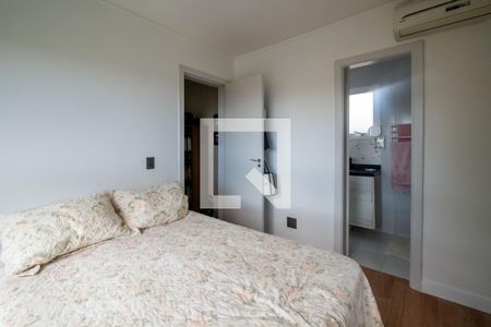 Casa de condomínio à venda com 200m², 2 quartos e 4 vagasSuíte 1