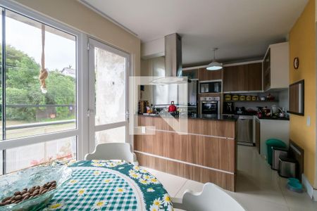 Sala de casa de condomínio à venda com 2 quartos, 200m² em Ipanema, Porto Alegre