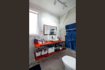 Casa de condomínio à venda com 200m², 2 quartos e 4 vagasBanheiro da Suíte 2